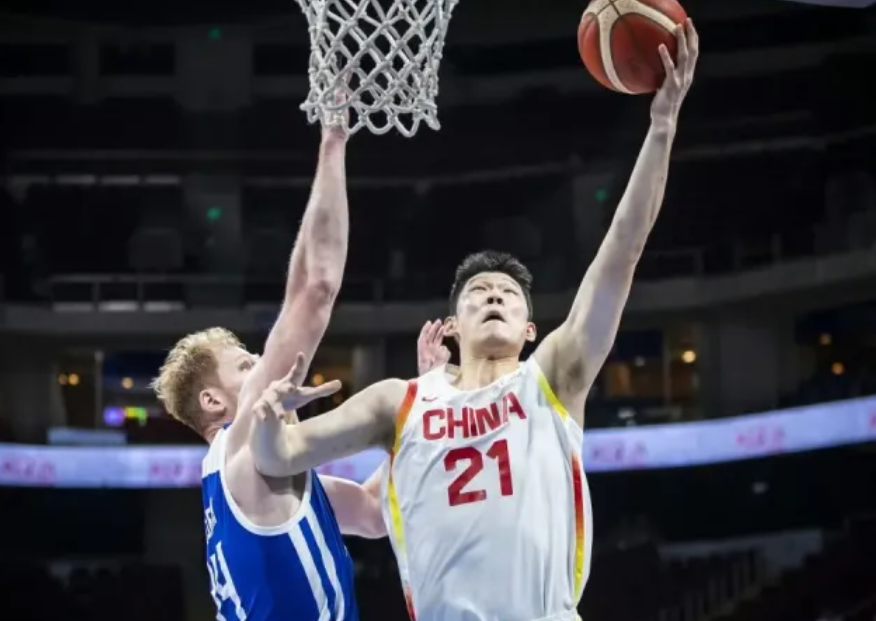 优直播官网-两场世预赛广厦双核侵略性拉满！胡金秋统领起势，朱俊龙成顶级3D